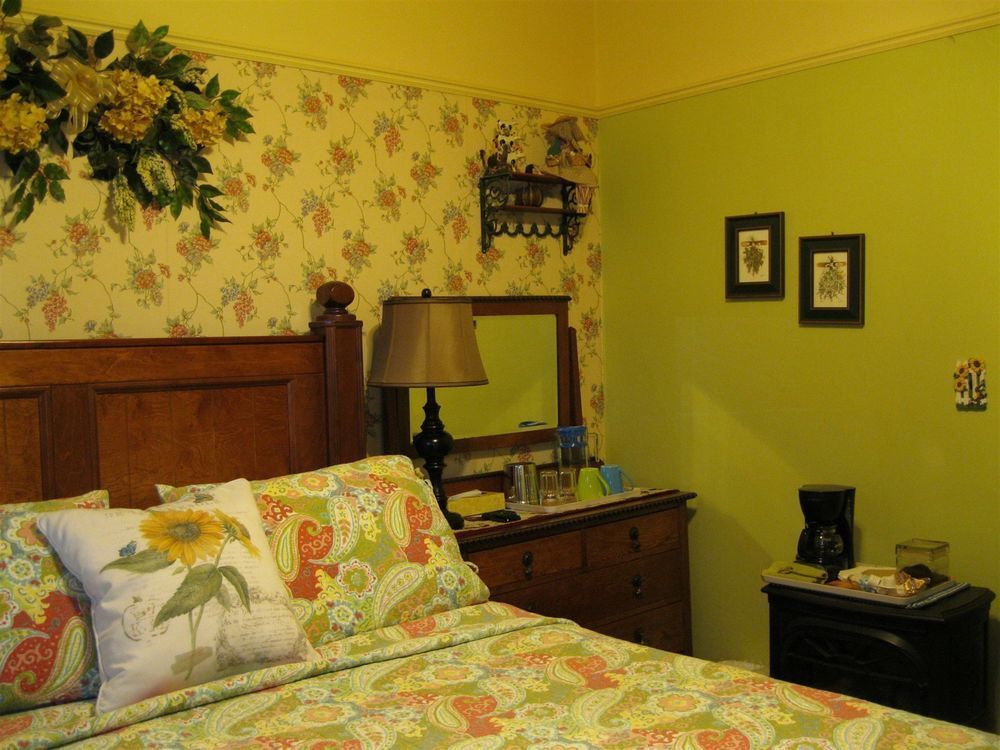 A White Jasmine Inn ซานตาบาร์บารา ภายนอก รูปภาพ