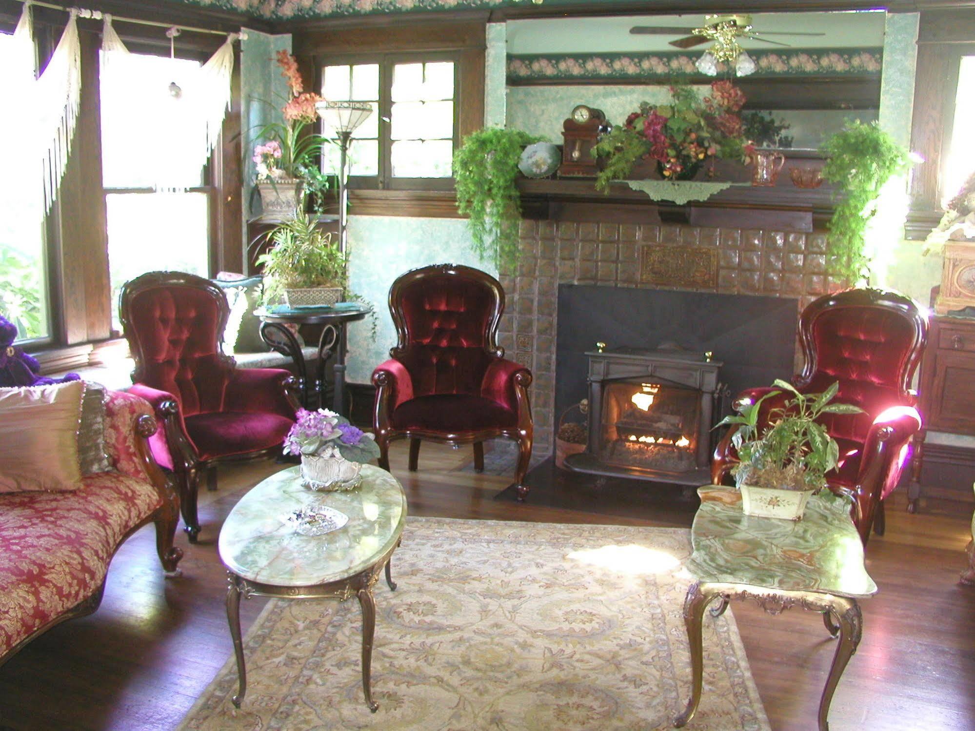 A White Jasmine Inn ซานตาบาร์บารา ภายนอก รูปภาพ