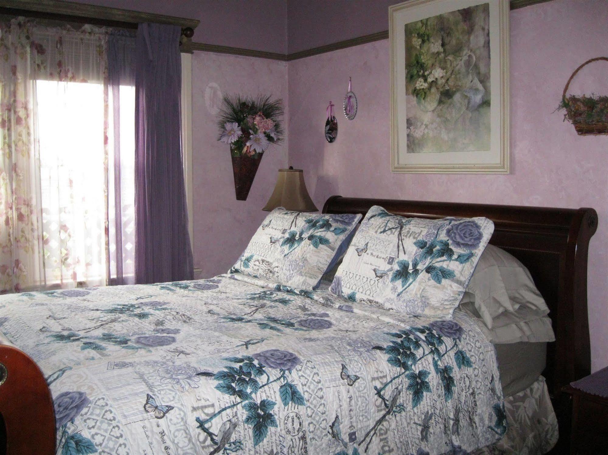 A White Jasmine Inn ซานตาบาร์บารา ภายนอก รูปภาพ