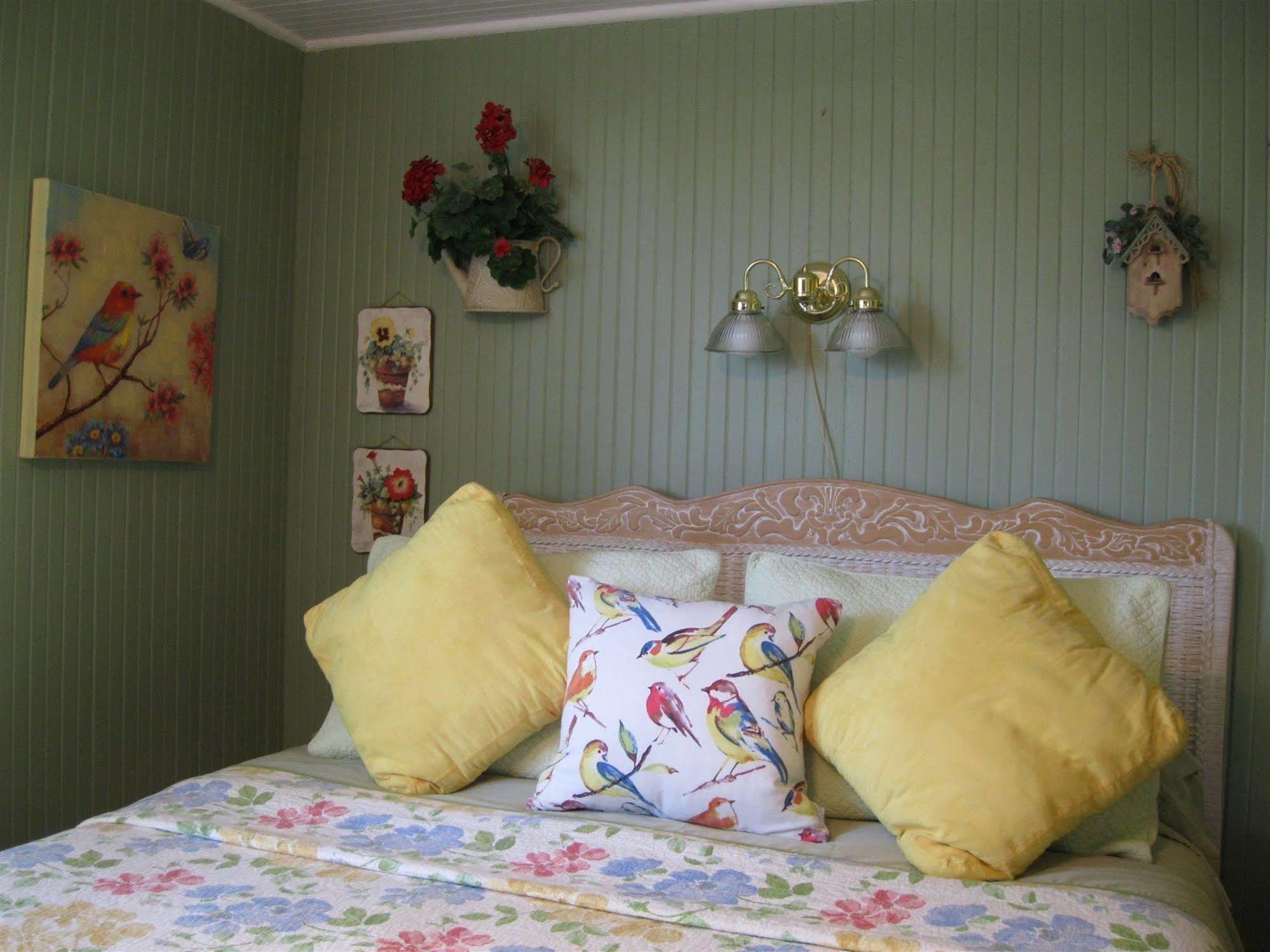 A White Jasmine Inn ซานตาบาร์บารา ภายนอก รูปภาพ