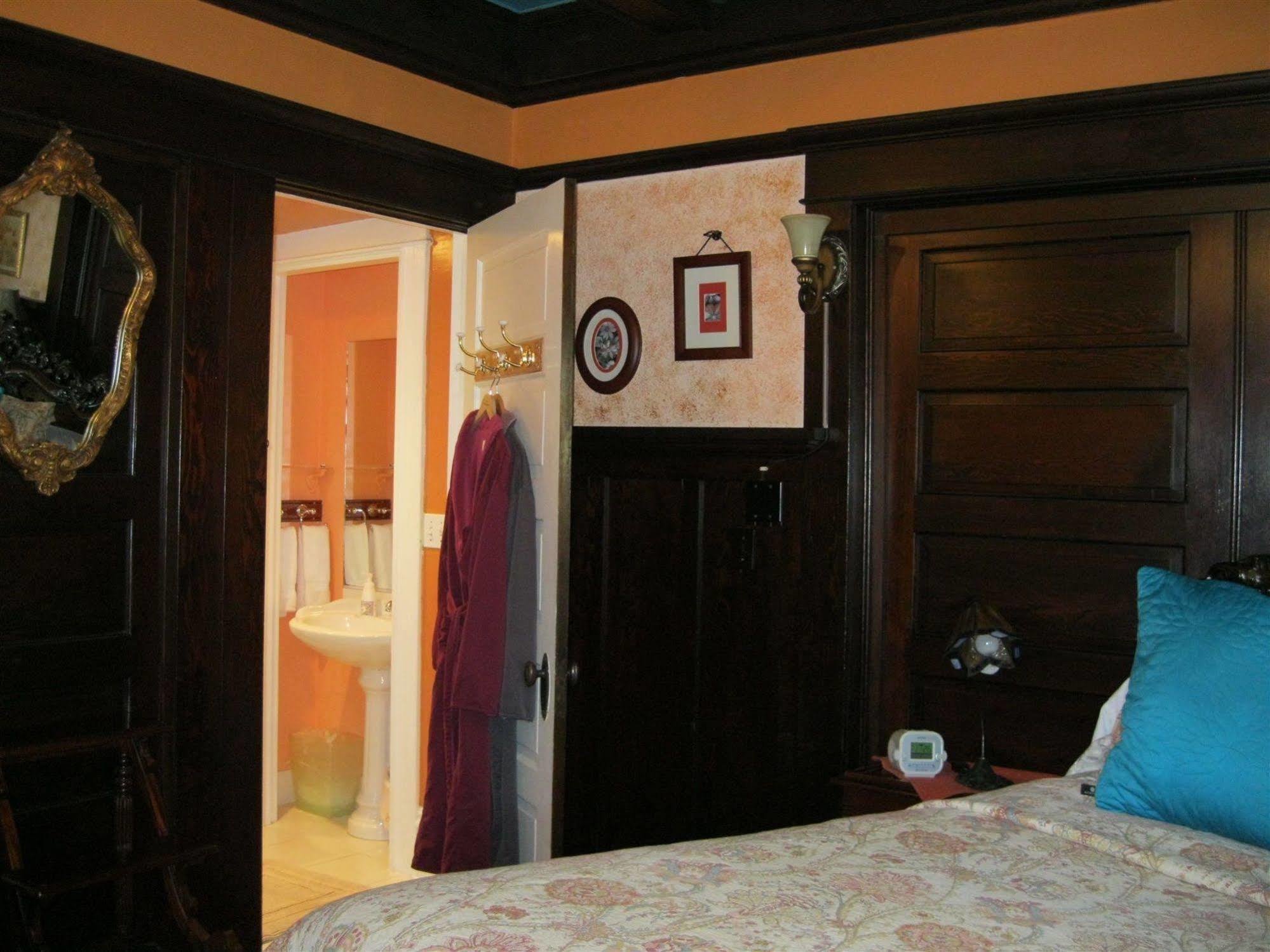 A White Jasmine Inn ซานตาบาร์บารา ภายนอก รูปภาพ