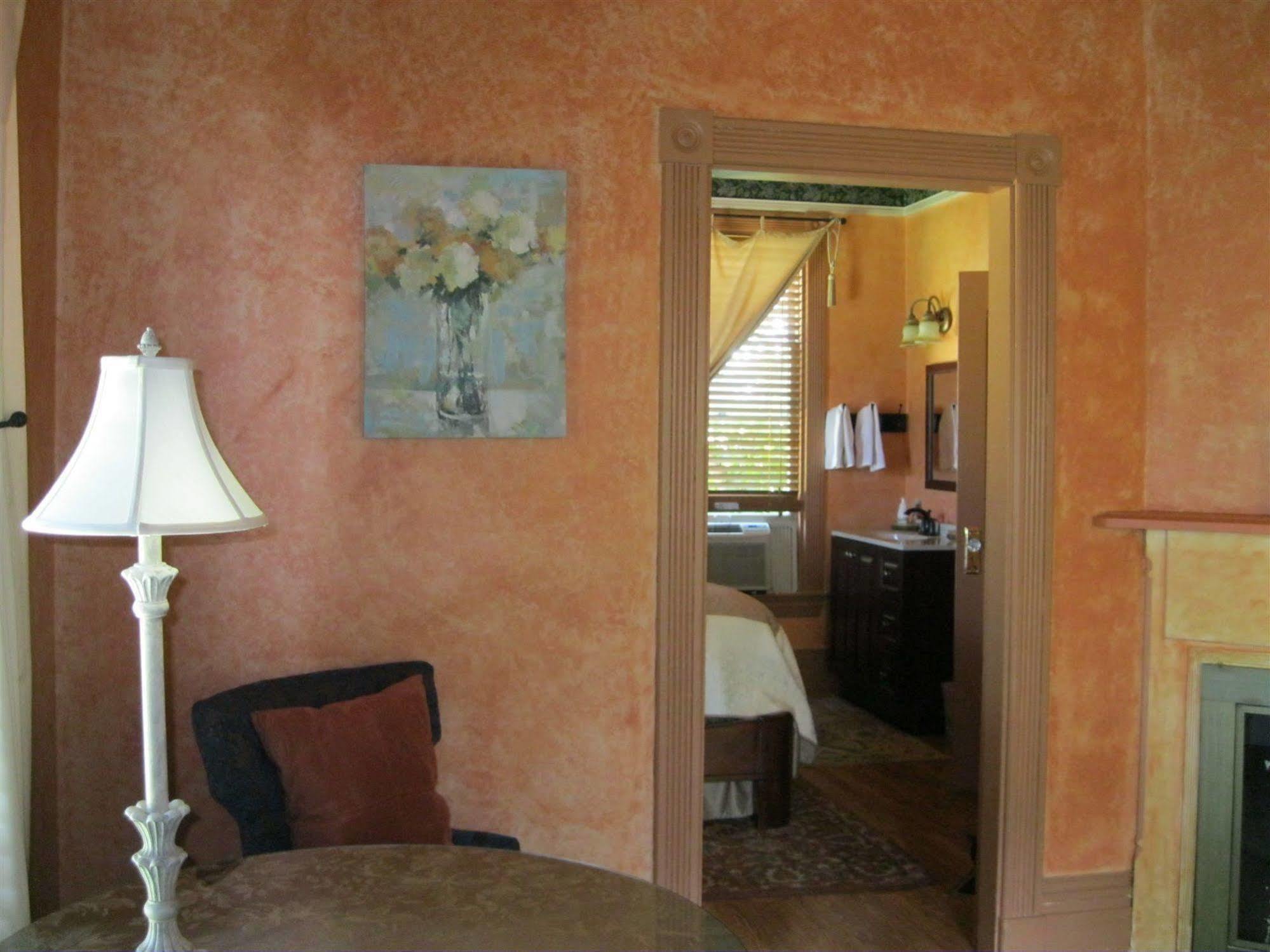 A White Jasmine Inn ซานตาบาร์บารา ภายนอก รูปภาพ